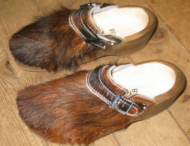chaussures en peau de vache