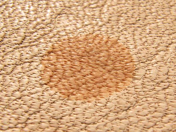 Goutte d&rsquo;eau sur cuir aniline, &eacute;tape 3